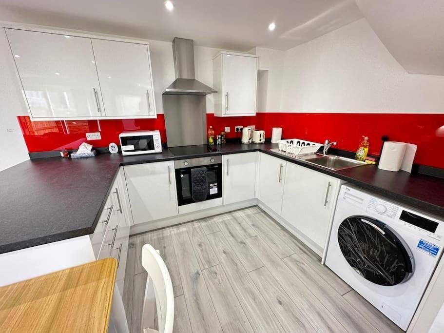 Charming New 2Br Detached House-Central Headington- Wi-Fi, Netflix, Top Location Оксфорд Екстериор снимка